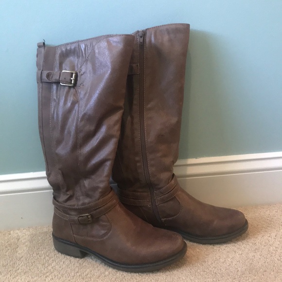 BareTraps Shoes - BareTraps brown leather boots